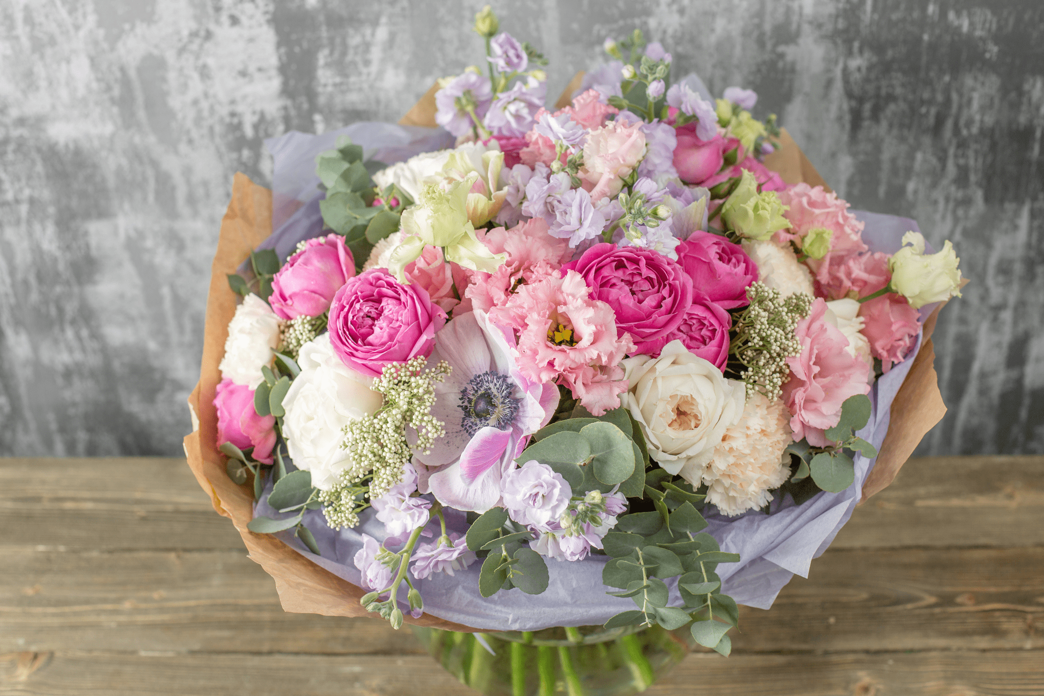 Bouquet of pink and white flowers.