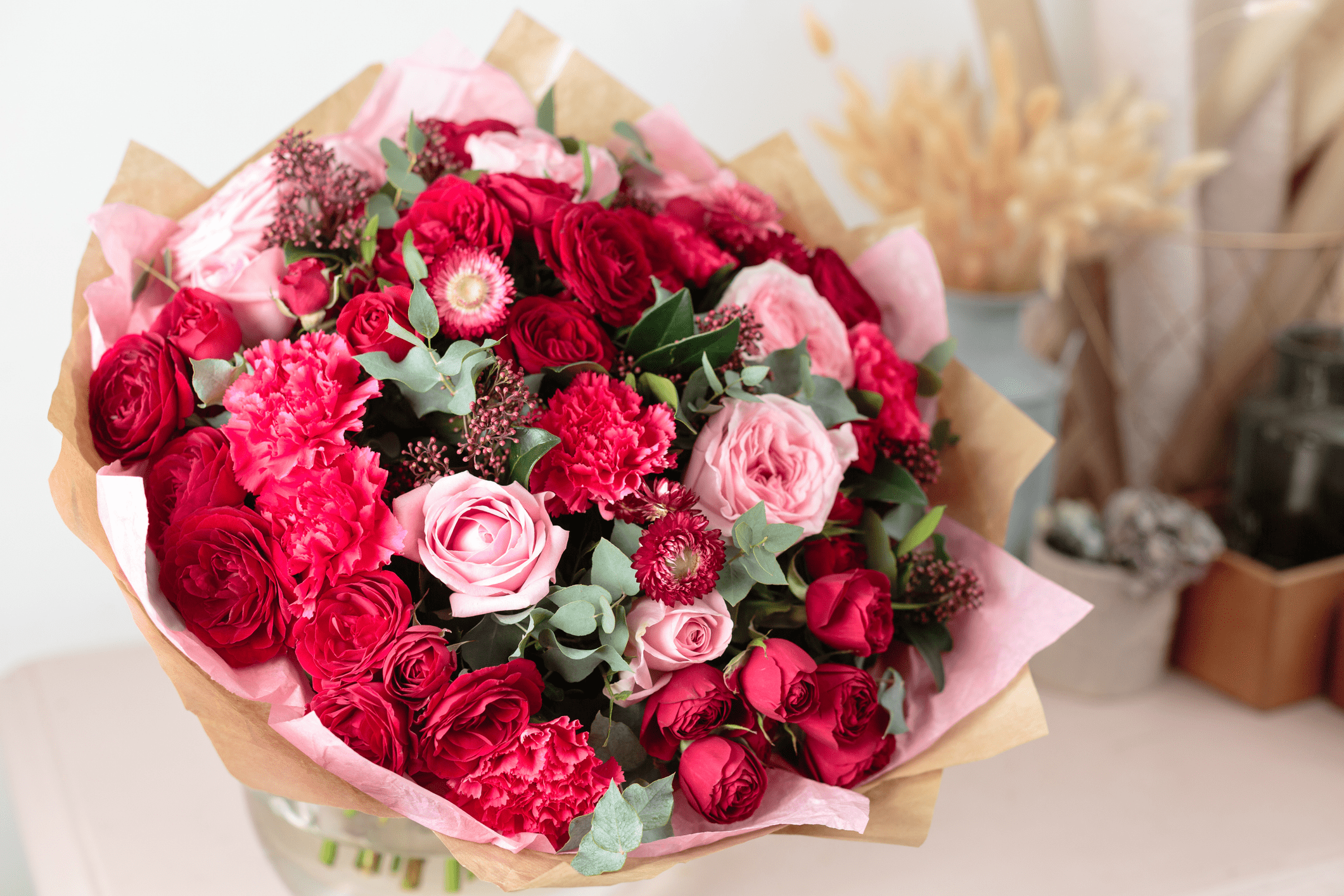 Bouquet of red and pink roses.